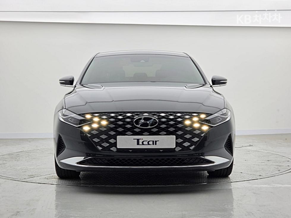 Hyundai Grandeur Premium Choice — фото 3