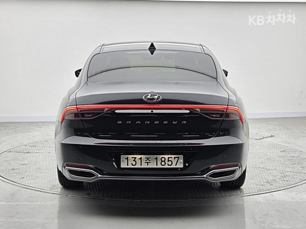 Hyundai Grandeur Premium Choice — фото 4