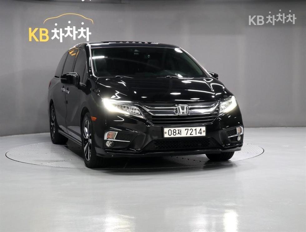 Honda Odyssey — miniaturë 2