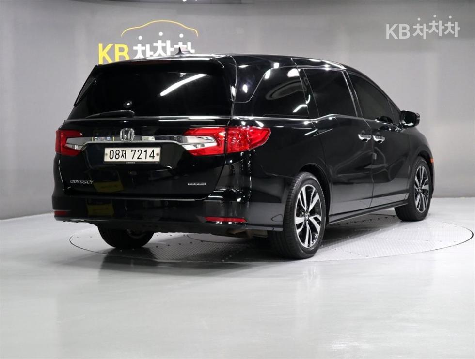 Honda Odyssey — miniaturë 3