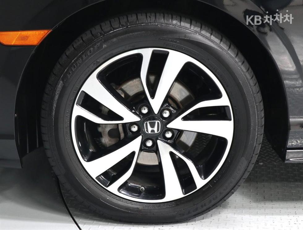 Honda Odyssey — miniaturë 18