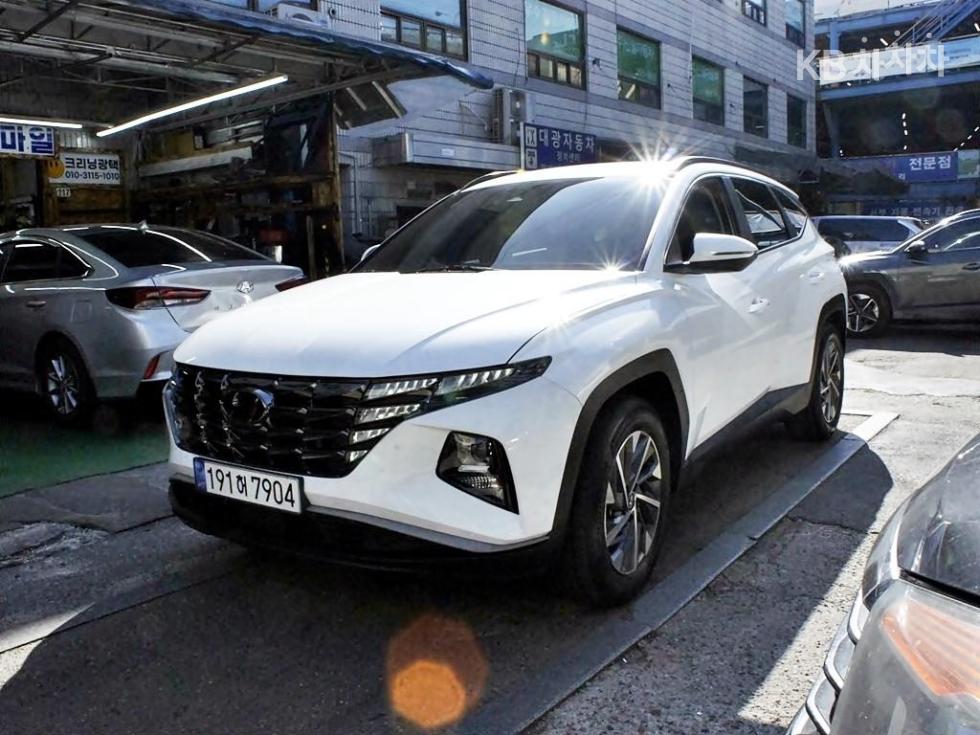 Hyundai Premium — фото 2