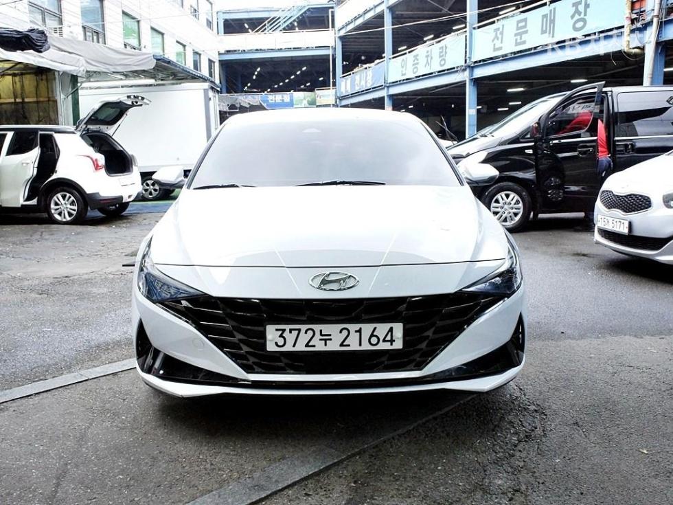 Hyundai Avante — фото 1
