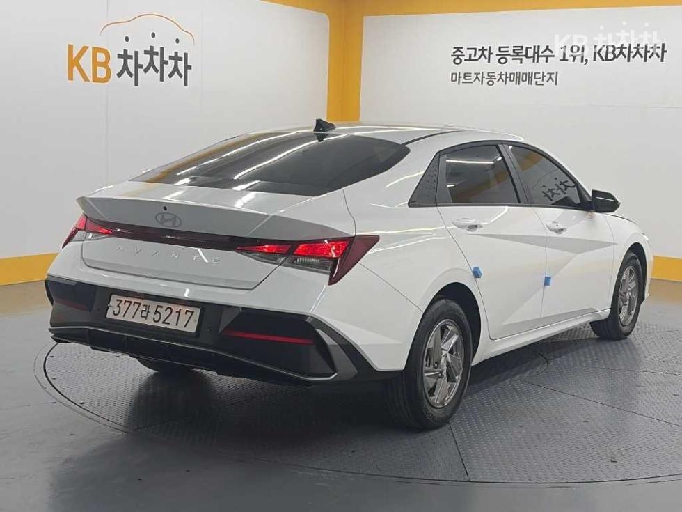 Hyundai Avante Smart — фото 4