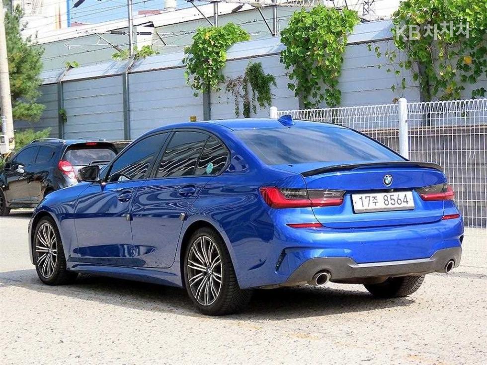 BMW 3 Series M Sport Package — фото 3