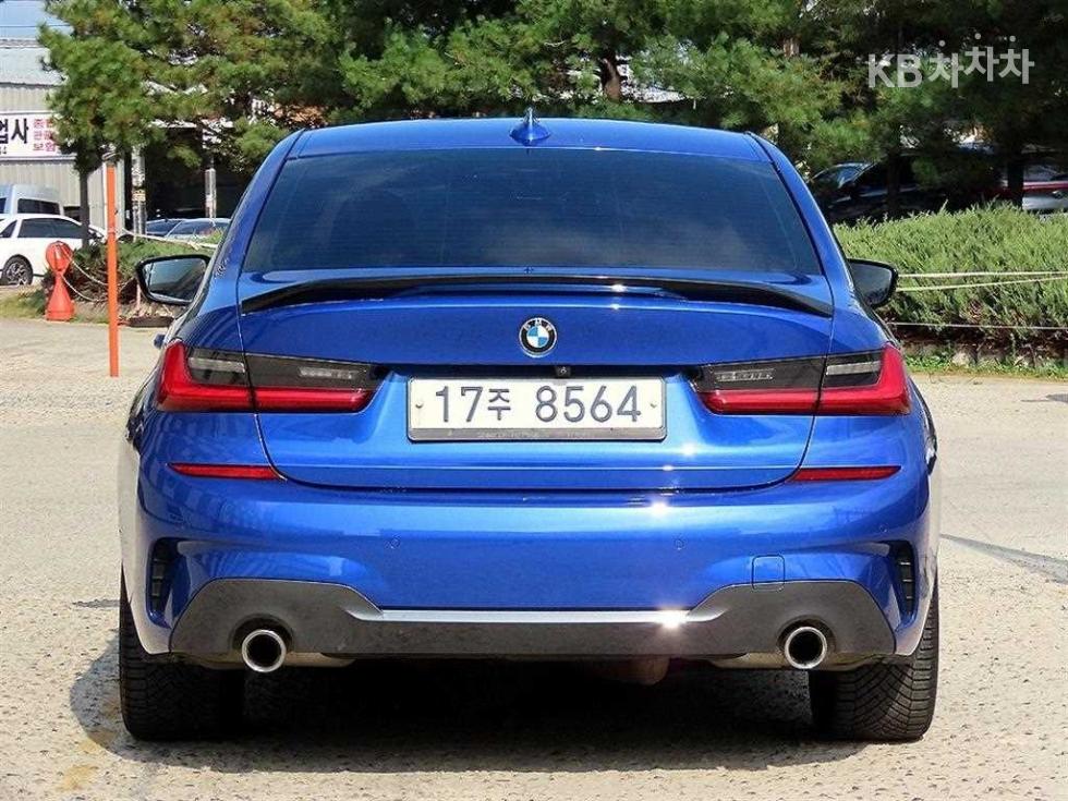 BMW 3 Series M Sport Package — фото 4