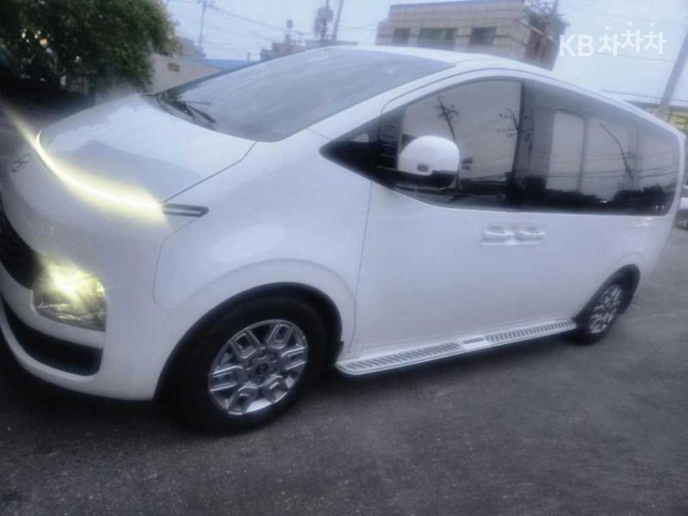Hyundai Staria — фото 3