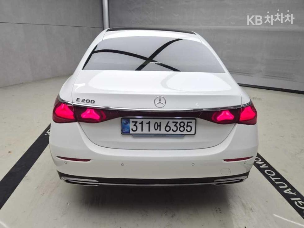 Mercedes-Benz E-Class Avantgrade — фото 3