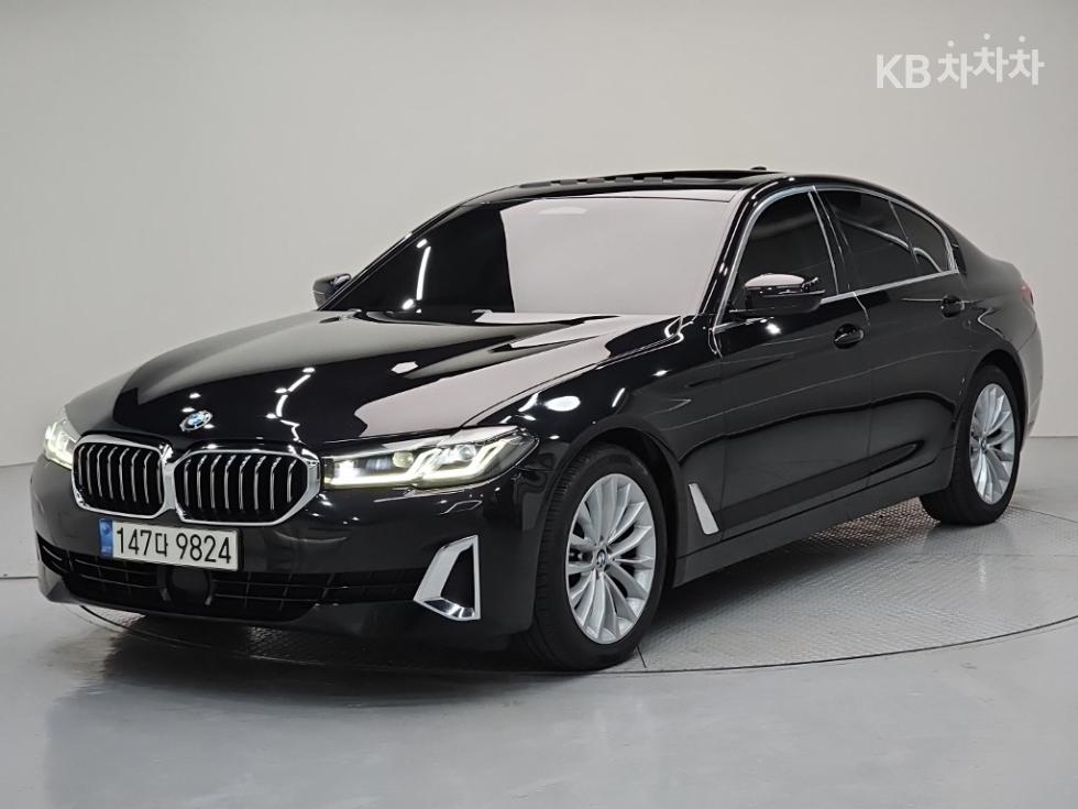 BMW 5 Series Luxury — фото 1