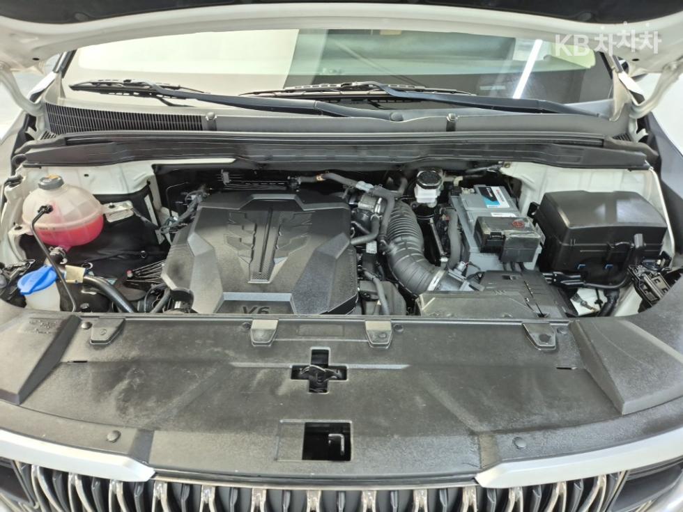 Kia Carnival — miniaturë 5