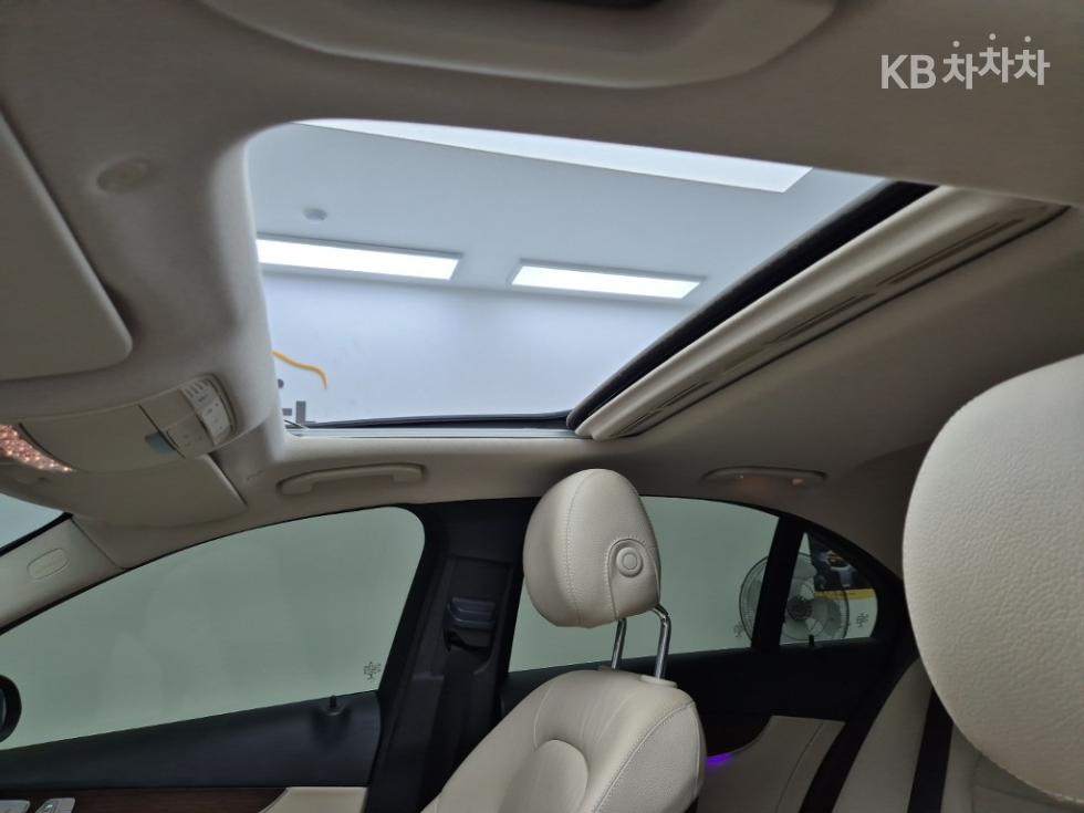 Mercedes-Benz C-klasse — miniaturë 13