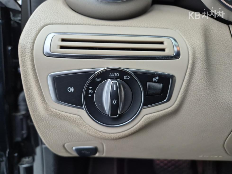 Mercedes-Benz C-klasse — miniaturë 17