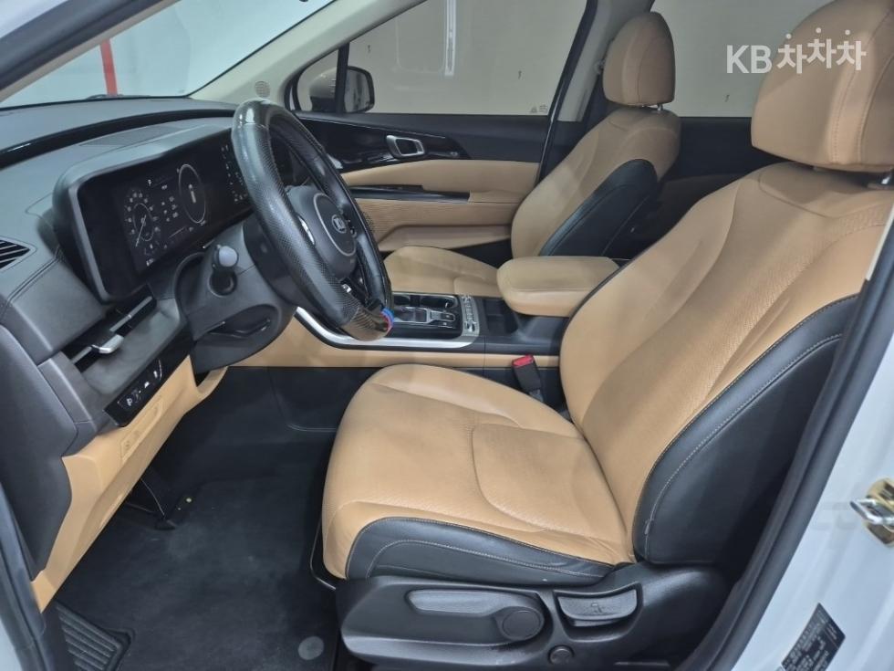 Kia Carnival — miniaturë 11