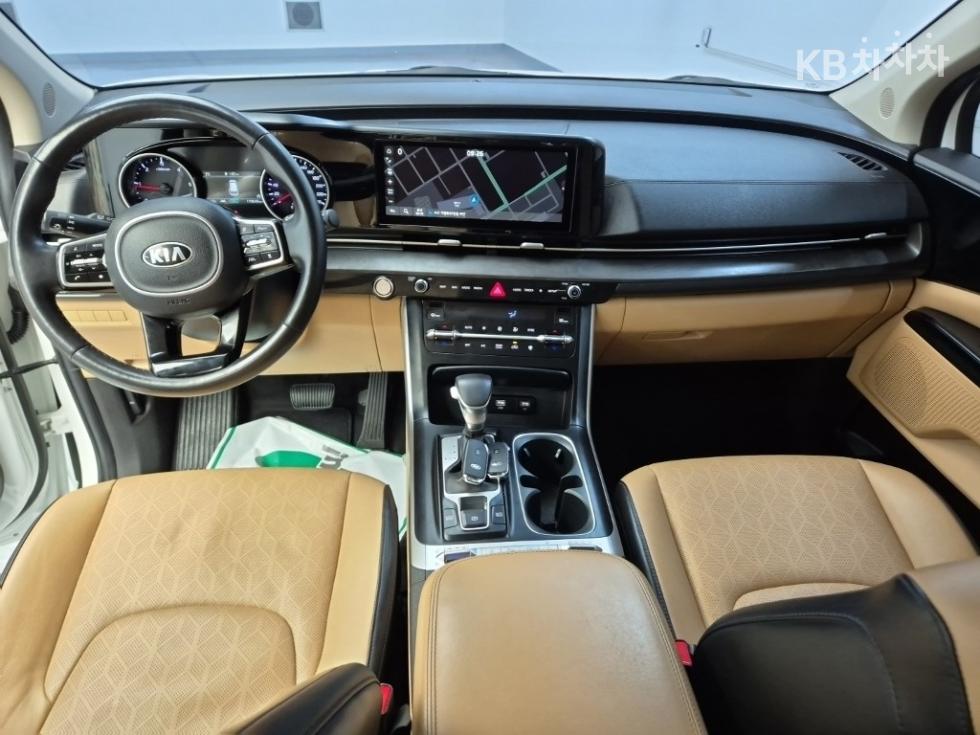 Kia Carnival — miniaturë 7