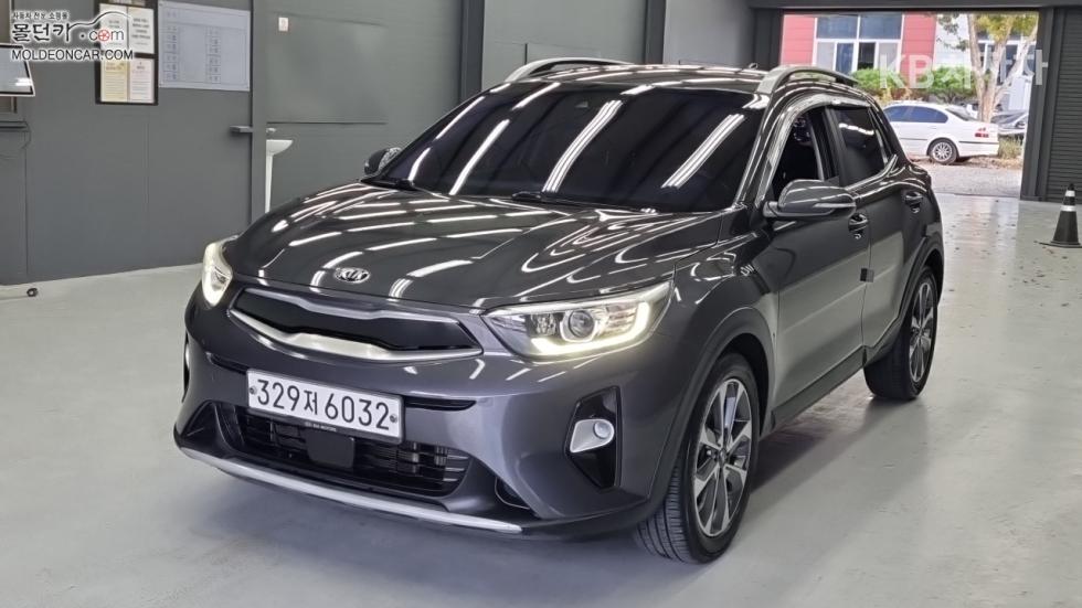 Kia Stonic PRESTIGE — фото 1