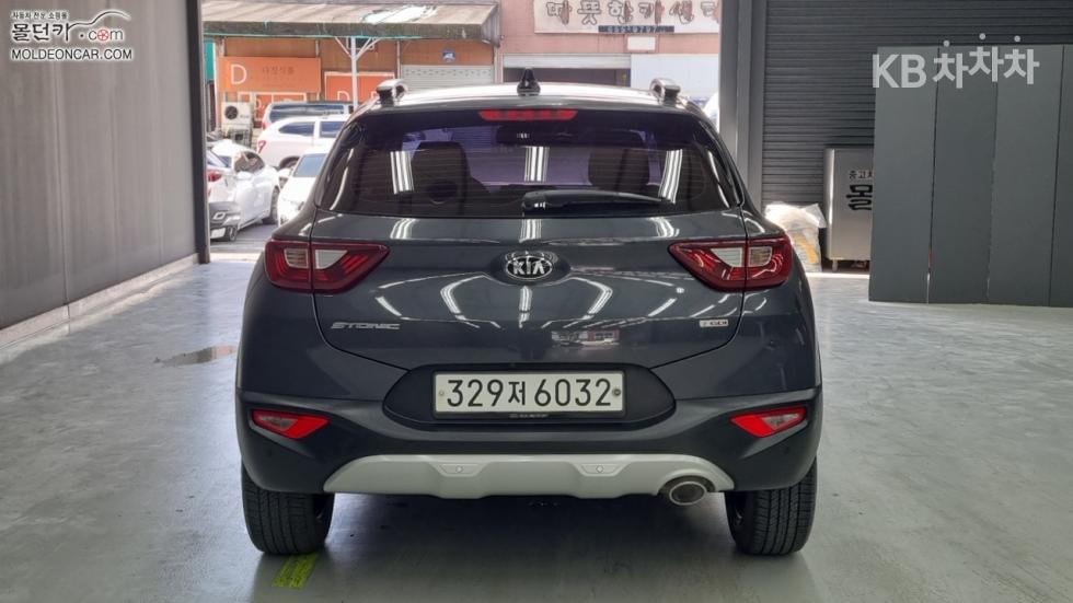 Kia Stonic PRESTIGE — фото 4