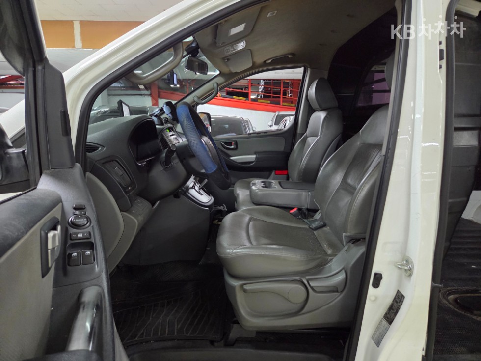 Hyundai Starex — miniaturë 6