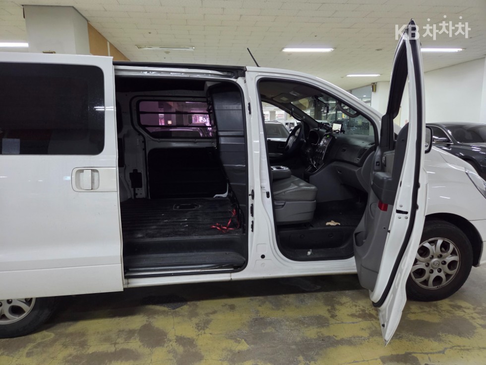 Hyundai Starex — miniaturë 8