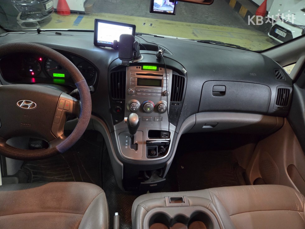 Hyundai Starex — miniaturë 9