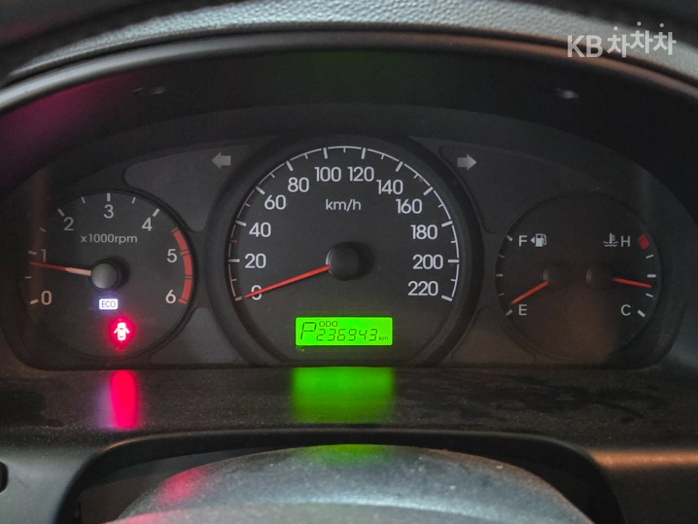 Hyundai Starex — miniaturë 11