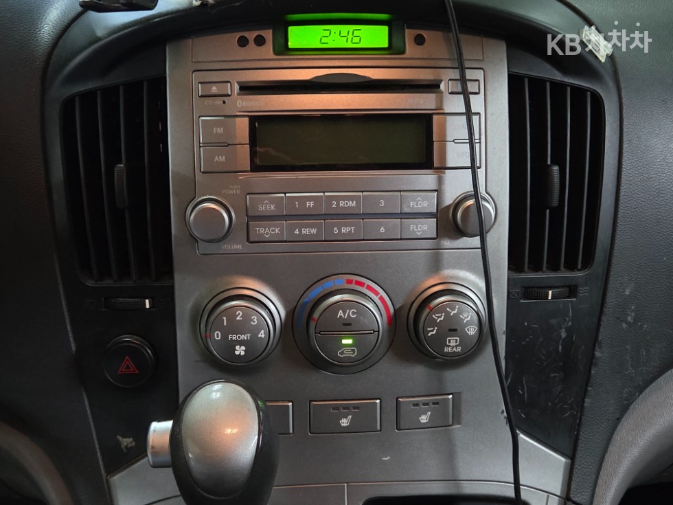 Hyundai Starex — miniaturë 13