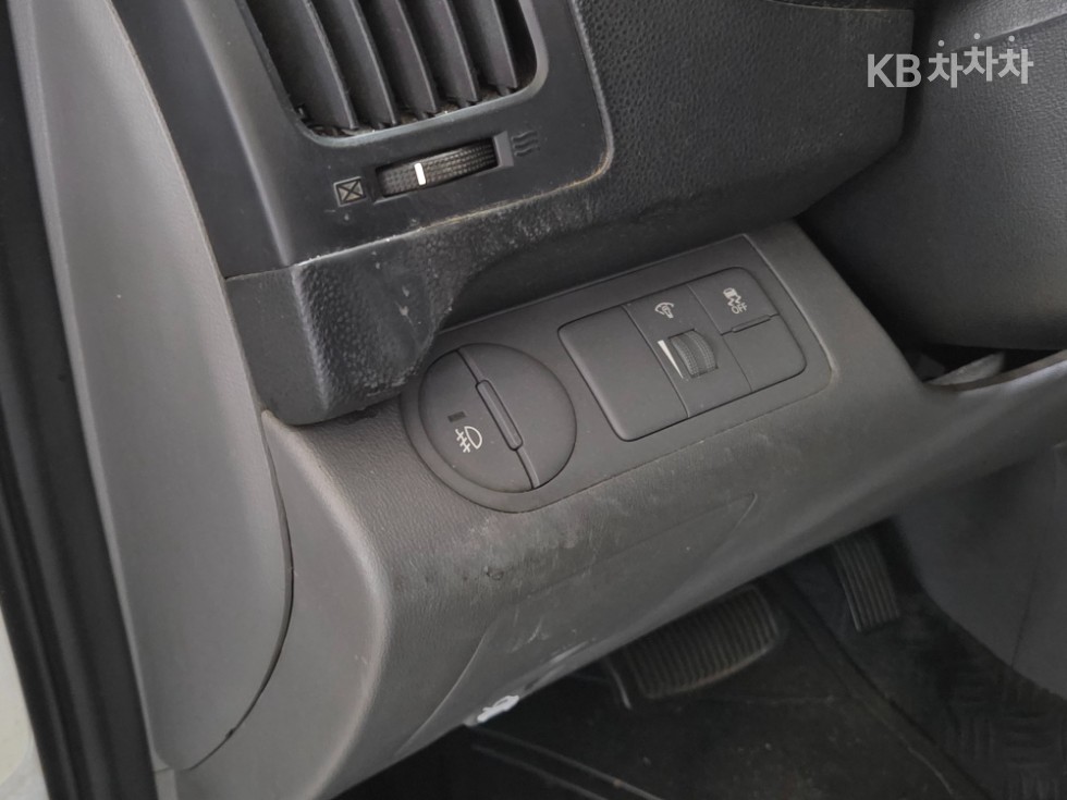 Hyundai Starex — miniaturë 15