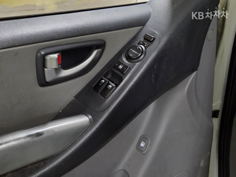 Hyundai Starex — miniaturë 16