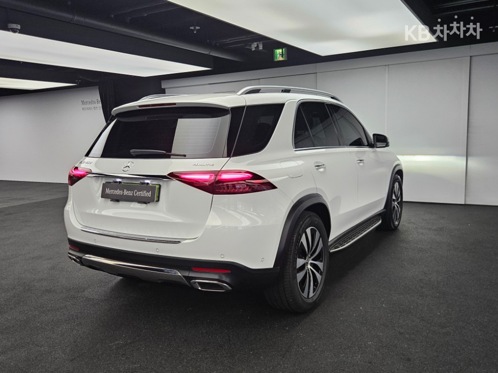 Mercedes-Benz GLE-Class — фото 4