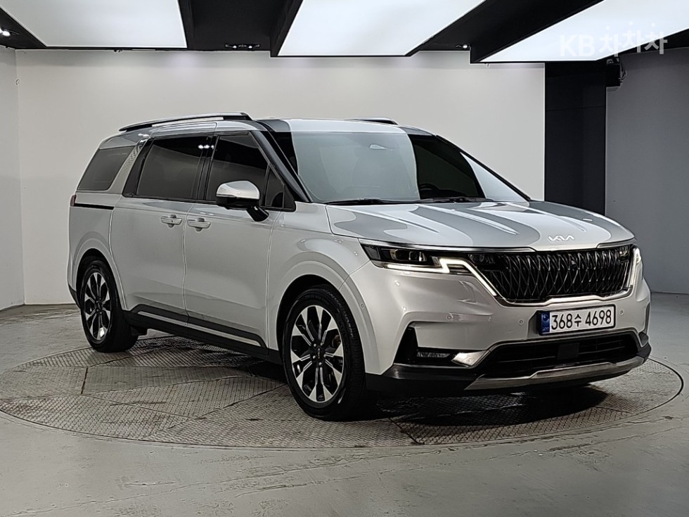 Kia Carnival — miniaturë 2