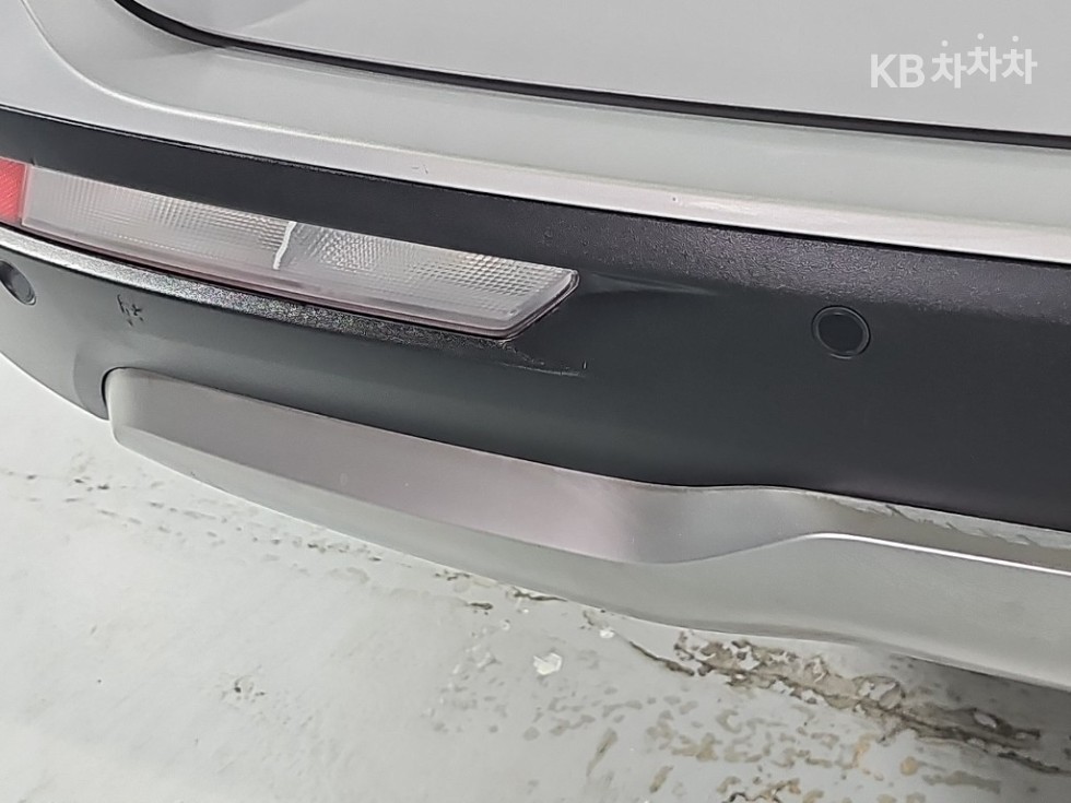 Kia Carnival — miniaturë 13