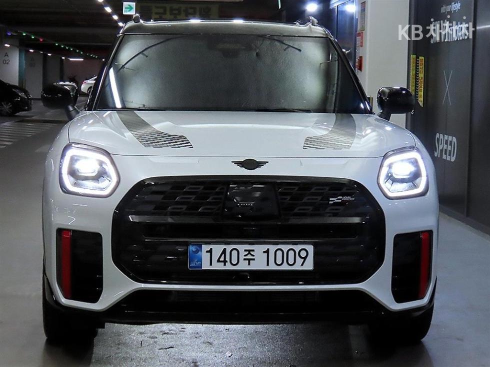 Mini Countryman BASE MODEL — фото 2