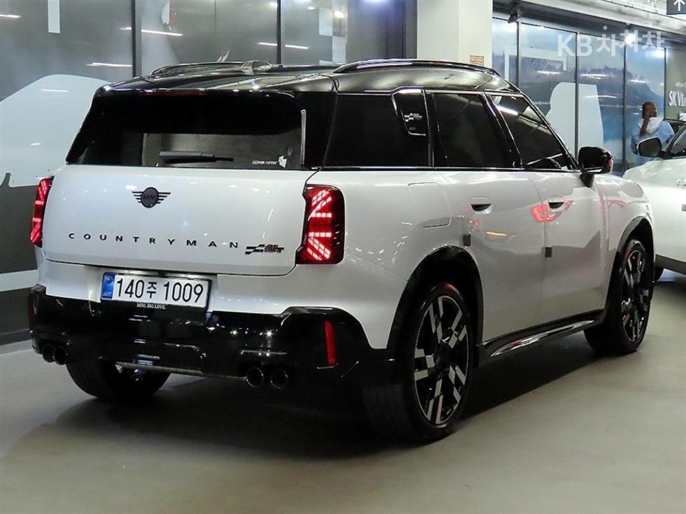 Mini Countryman BASE MODEL — фото 4