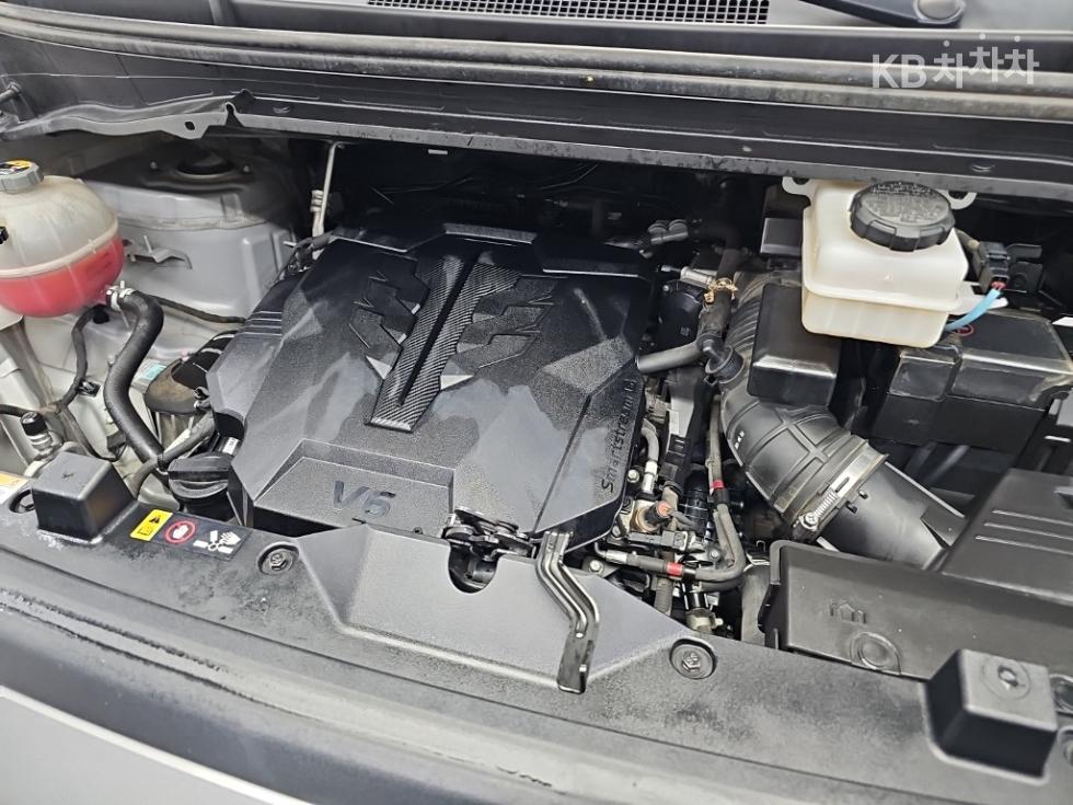 Hyundai Staria — miniaturë 5