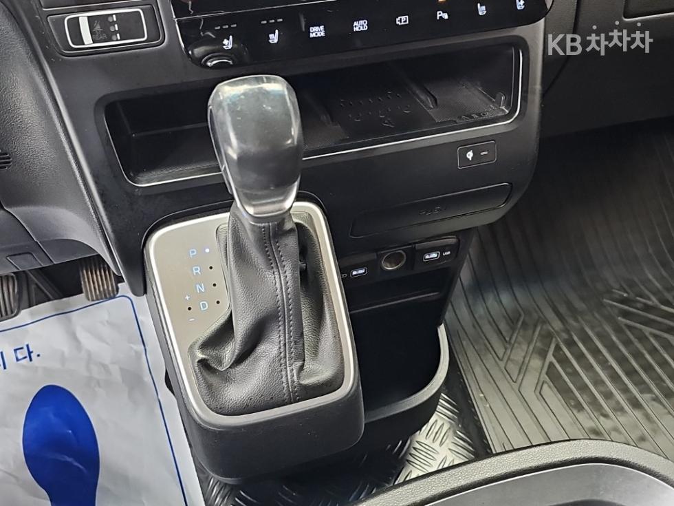 Hyundai Staria — miniaturë 8