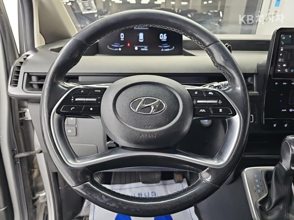Hyundai Staria — miniaturë 9