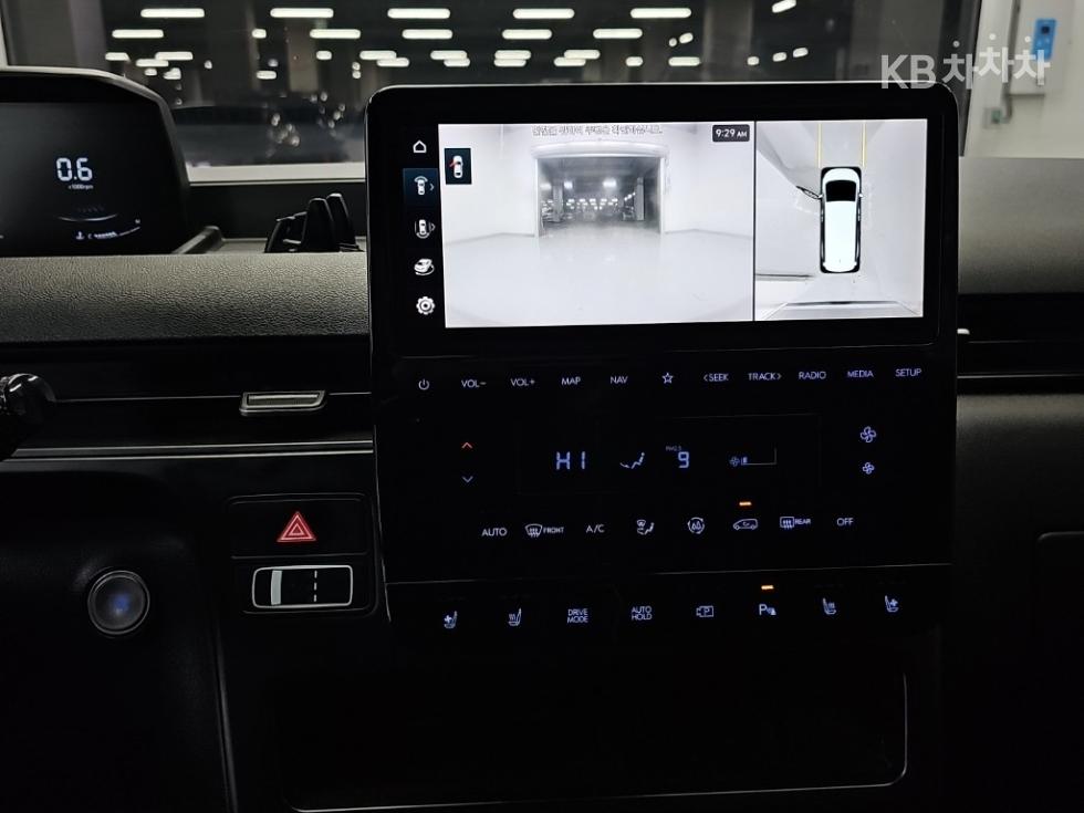 Hyundai Staria — miniaturë 10