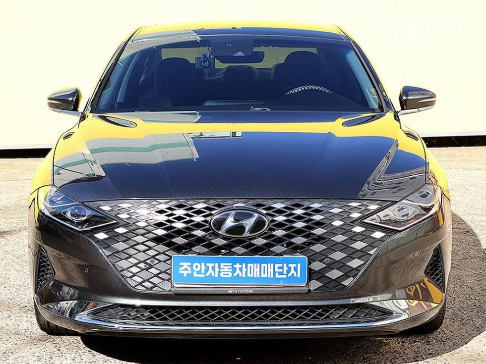 Hyundai Grandeur Premium Choice — фото 1