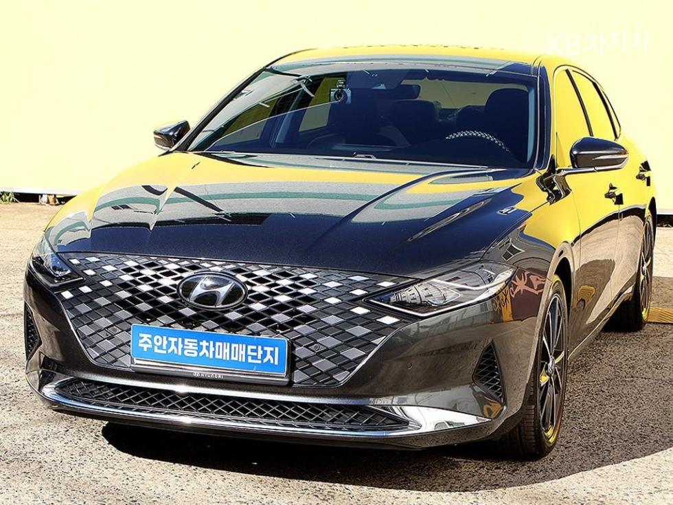 Hyundai Grandeur Premium Choice — фото 2