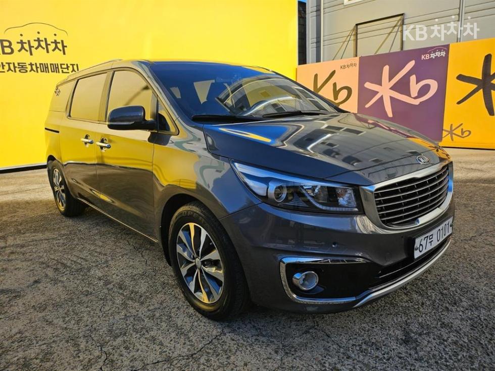 Kia Carnival — miniaturë 3