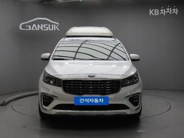 Kia Carnival 9인승 2.2 디젤 노블레스 스페셜 — foto 1