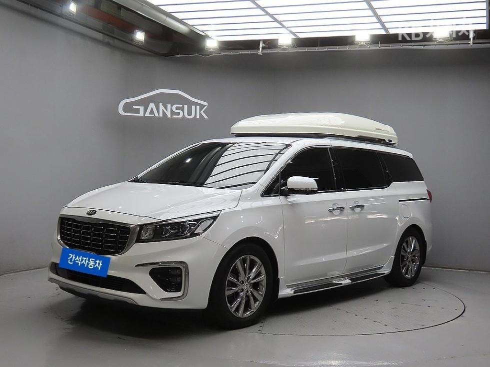 Kia Carnival — miniaturë 2