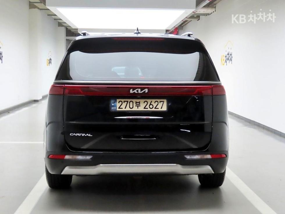 Kia Carnival SIGNATURE — фото 3