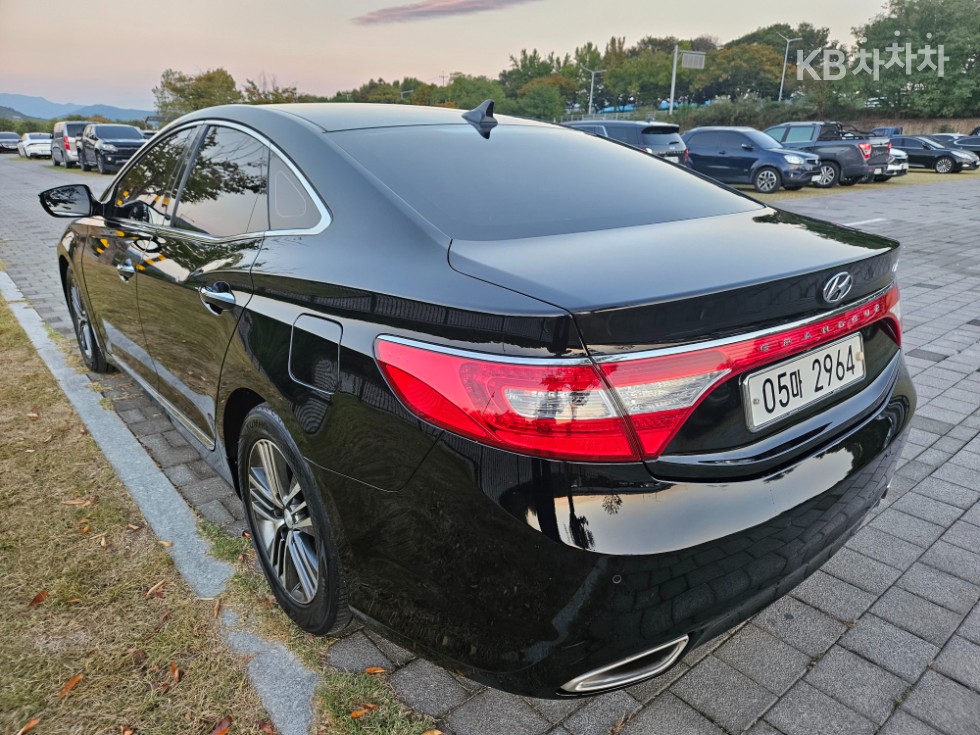 Hyundai Grandeur — miniaturë 7