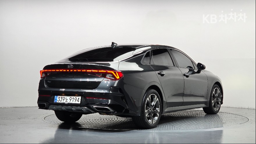 Kia K5 SIGNATURE — фото 2