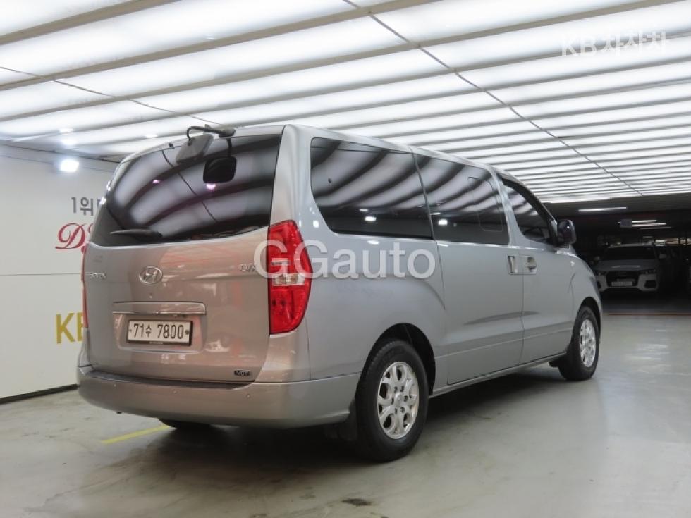 Hyundai Starex — miniaturë 4