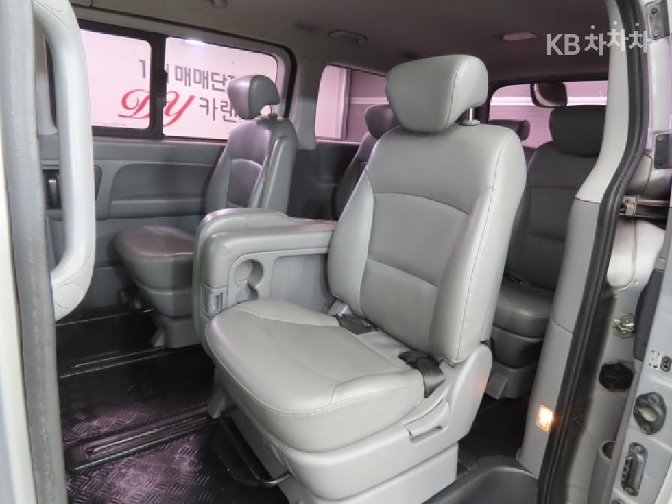 Hyundai Starex — miniaturë 7