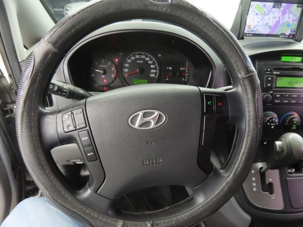 Hyundai Starex — miniaturë 9