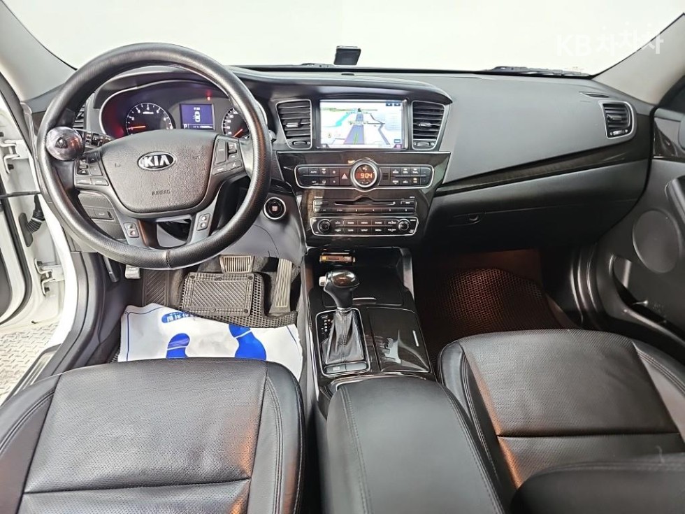 Kia K7 — miniaturë 5