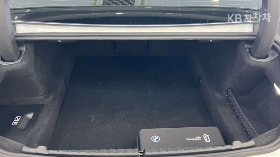 BMW 8er — miniaturë 20
