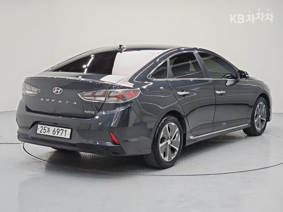 Hyundai Sonata Premium Special — фото 4